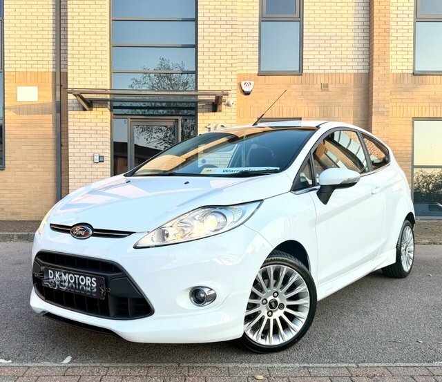 Ford Fiesta 1.4 Titanium Hatchback 130 G Km White #3