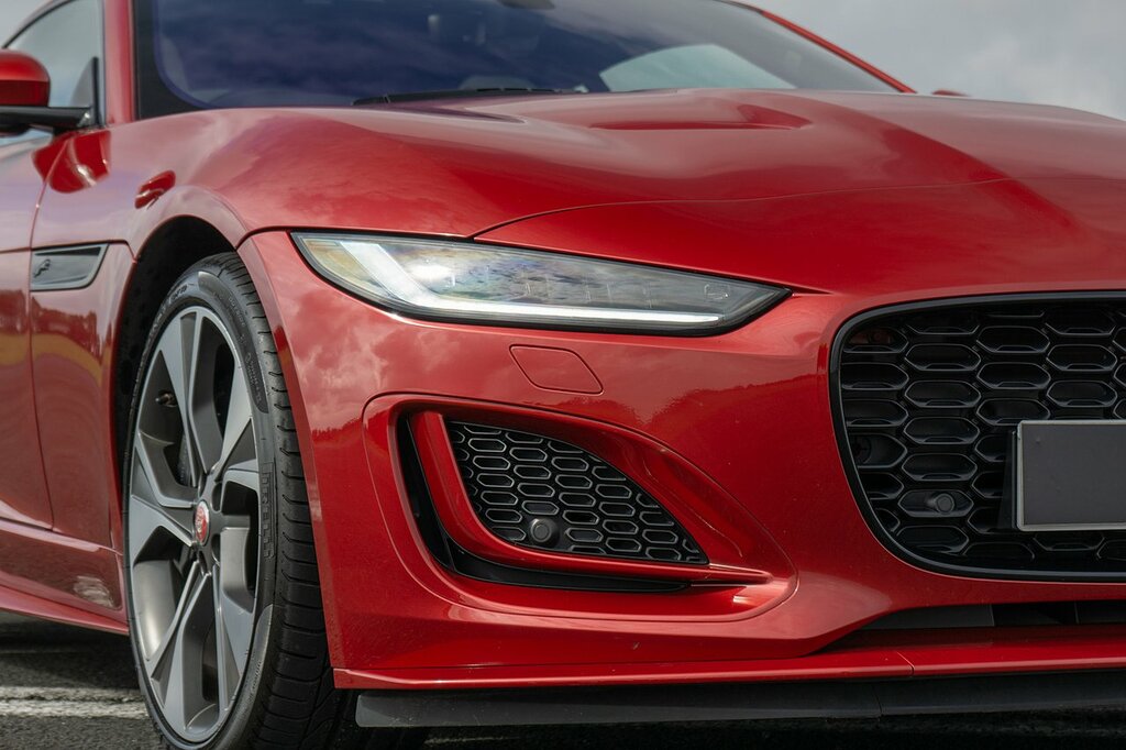 Jaguar F-Type I4 First Edition Black #16