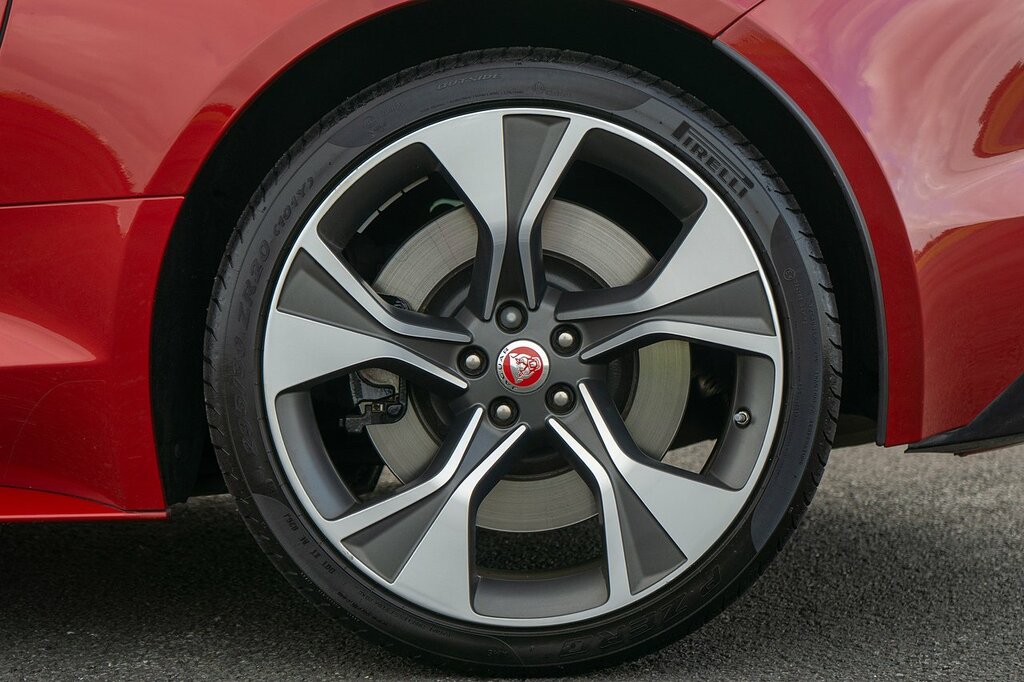 Jaguar F-Type I4 First Edition Black #8