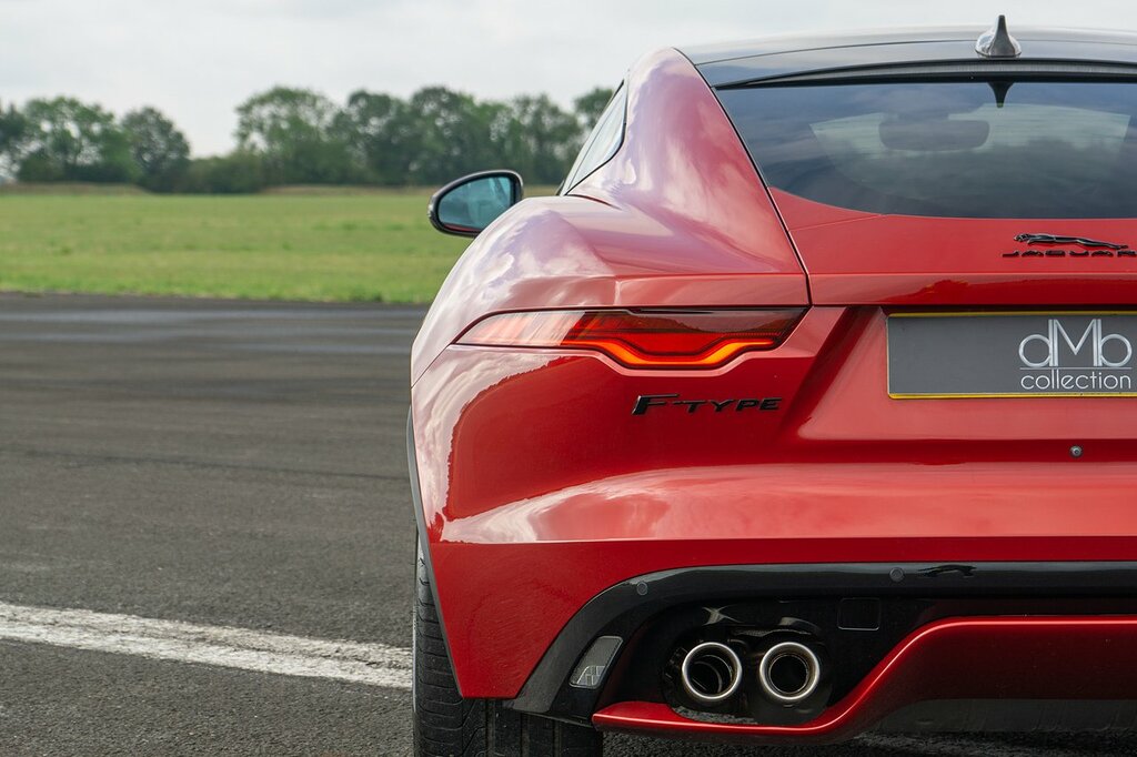 Jaguar F-Type I4 First Edition Black #20