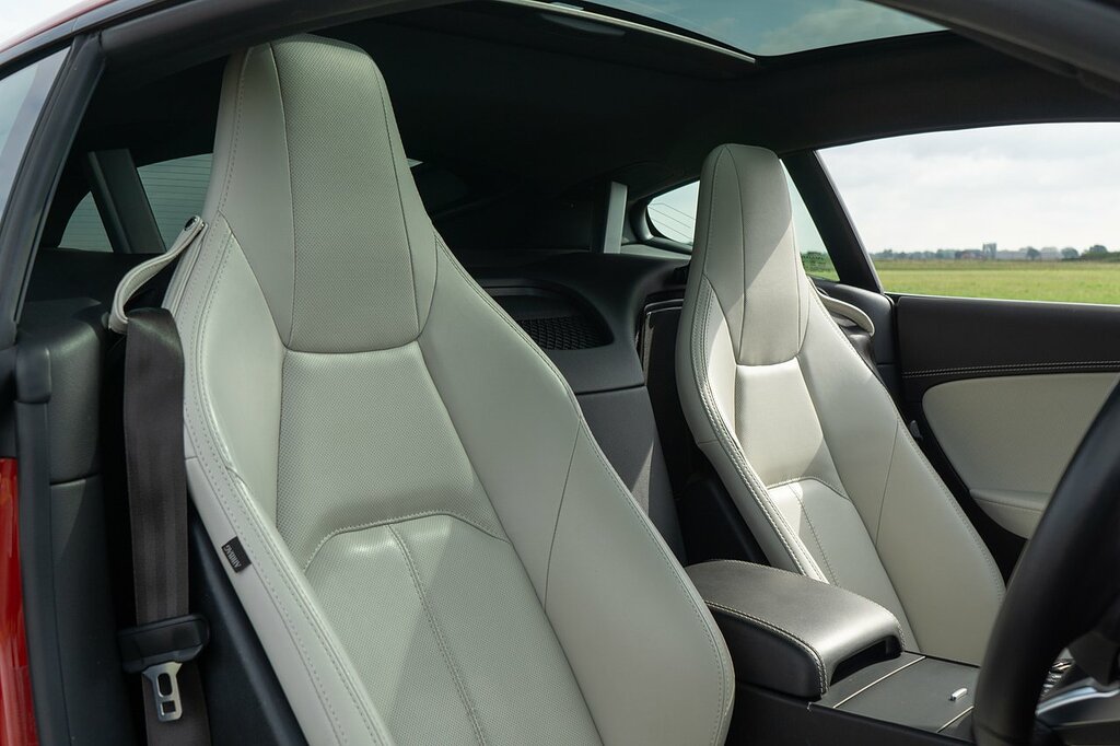 Jaguar F-Type V8 R-dynamic CA54JAS Red #4