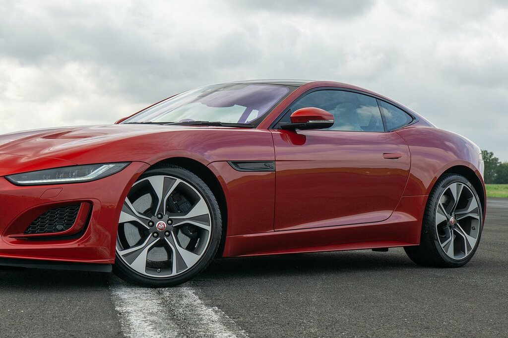 Jaguar F-Type V8 R-dynamic CA54JAS Red #6