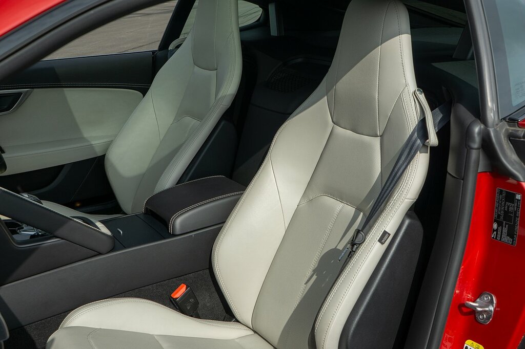 Jaguar F-Type I4 First Edition Black #38