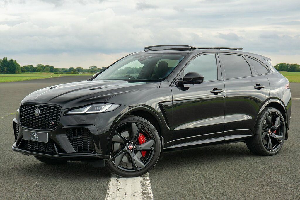 Jaguar F-Pace P550 V8 Svr Black