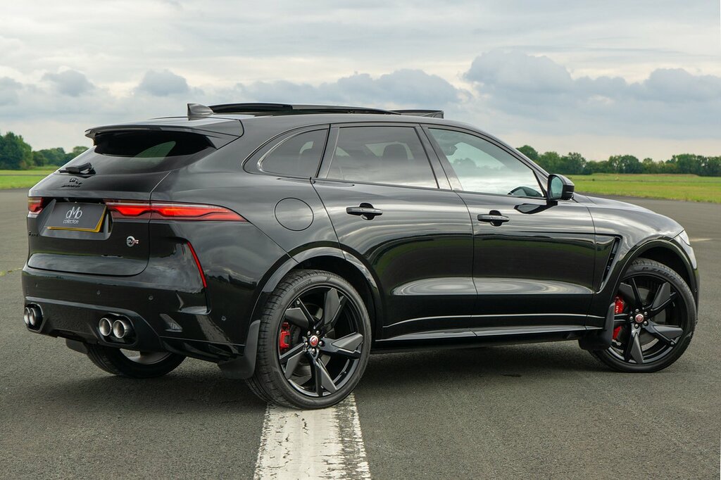Jaguar F-Pace P550 V8 Svr Black #2