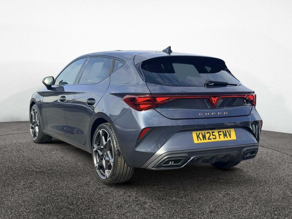 Cupra Leon 1.5 Etsi 150 V2 Dsg KW25FMV Grey #3
