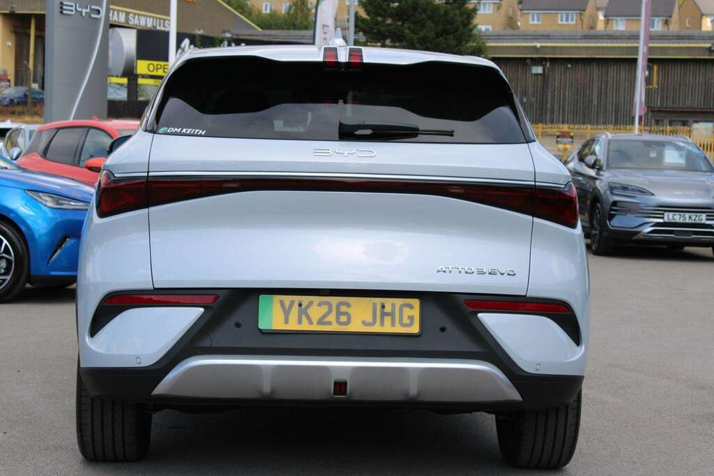 Byd Atto 3 230Kw Design 75Kwh YK26JHG White #6