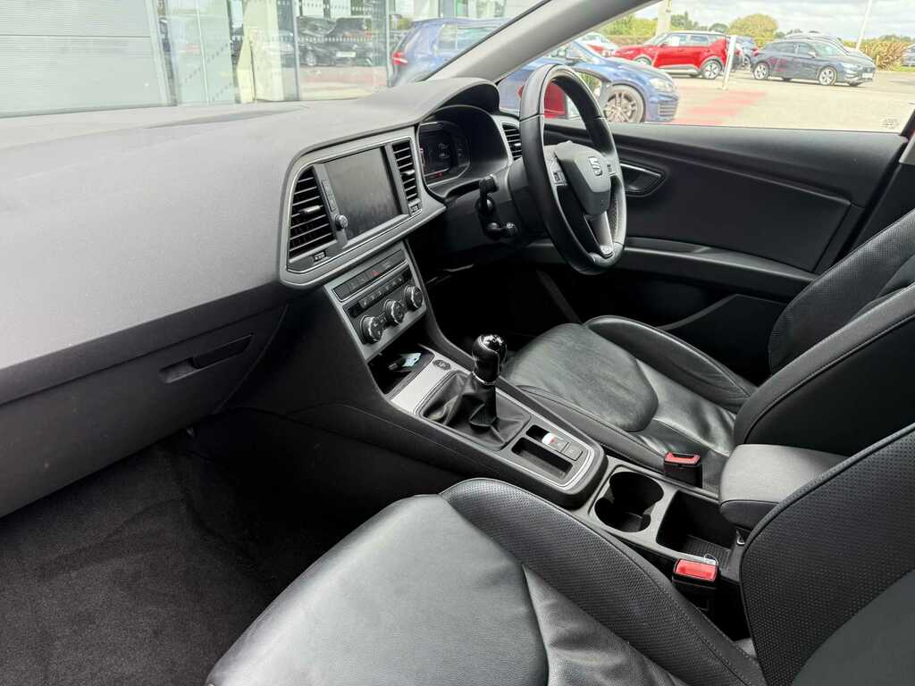 Seat Leon 1.5 Tsi Evo Xcellence Lux Ez DA69CLF Red #5