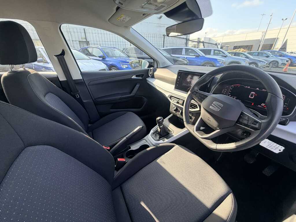 Seat Arona 1.0 Tsi Se Technology FR73CNO White #6