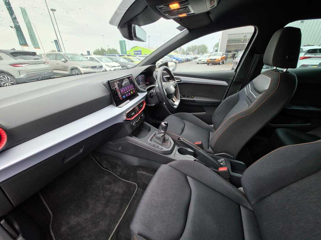 Seat Ibiza 1.0 Tsi 110 Fr FV73OBO Black #2