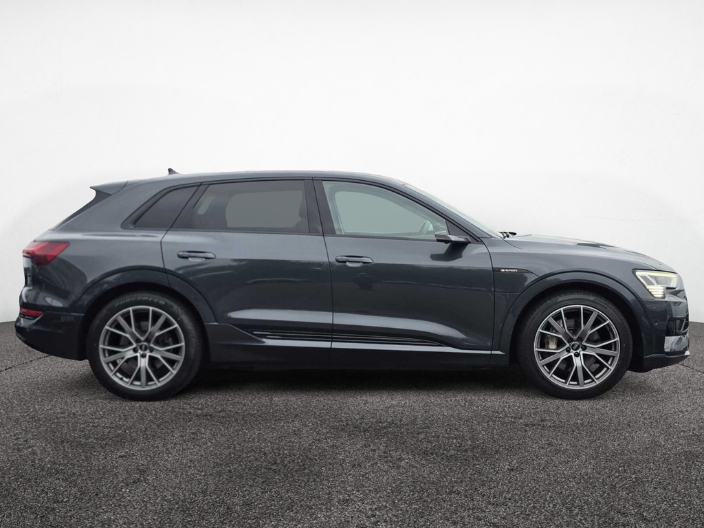 Audi E-tron 300Kw 55 Quattro 95Kwh Launch Edition Grey #2