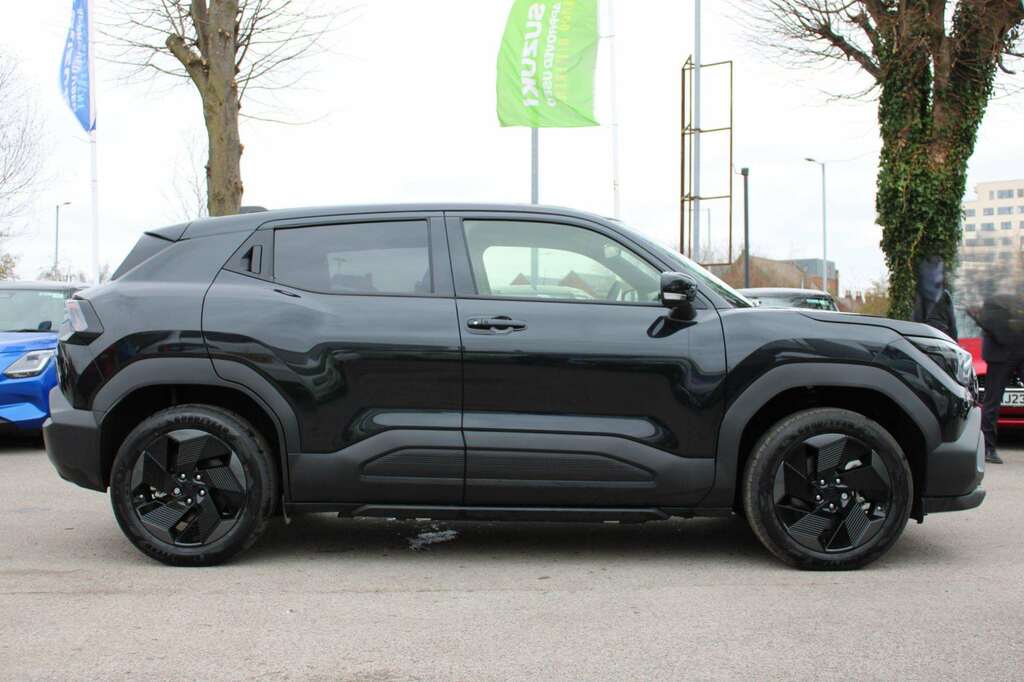 Suzuki Vitara 128Kw 61Kwh Motion MA26OSC Black #3