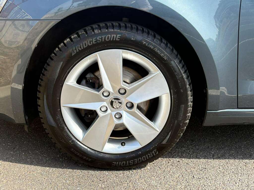 Skoda Octavia Octavia 1.5 Tsi Se L Dsg Silver #31