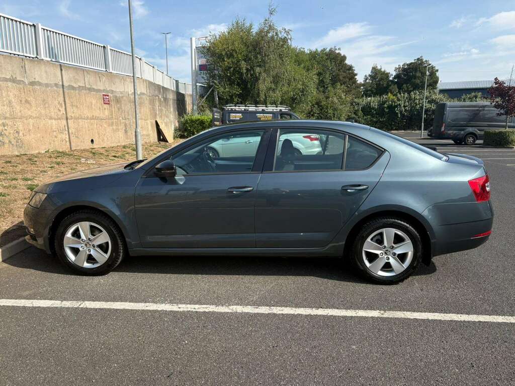 Skoda Octavia Octavia 1.5 Tsi Se L Dsg Silver #9