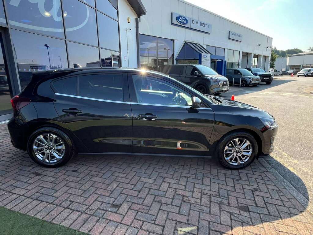 Ford Focus 1.0 Ecoboost Hybrid Mhev Titanium Black