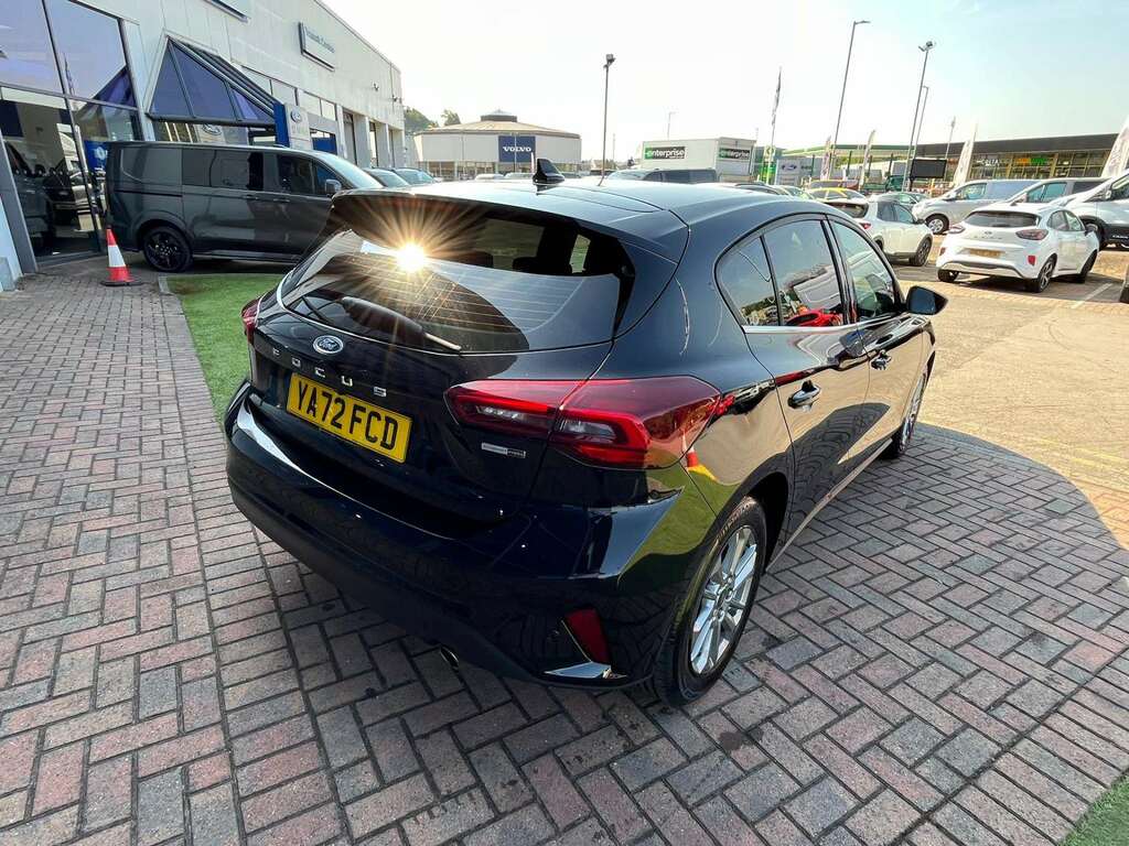 Ford Focus 1.0 Ecoboost Hybrid Mhev Titanium Black #2