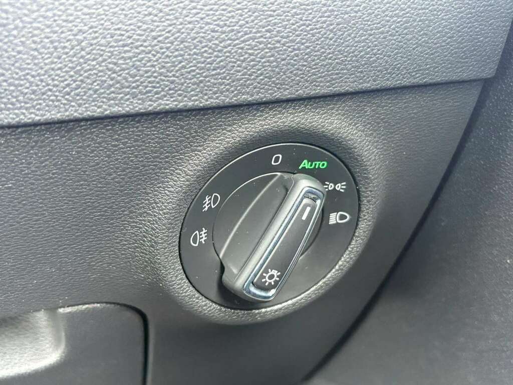 Skoda Karoq 1.0 Tsi 110 Se L White #27