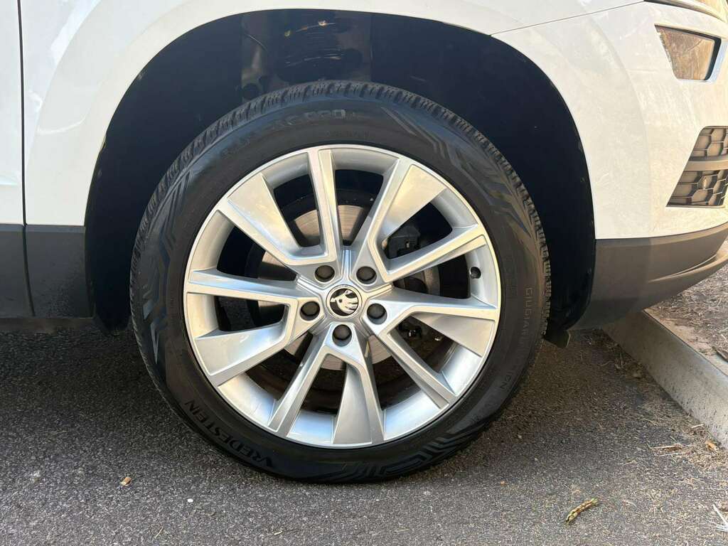 Skoda Karoq 1.0 Tsi 110 Se L White #37