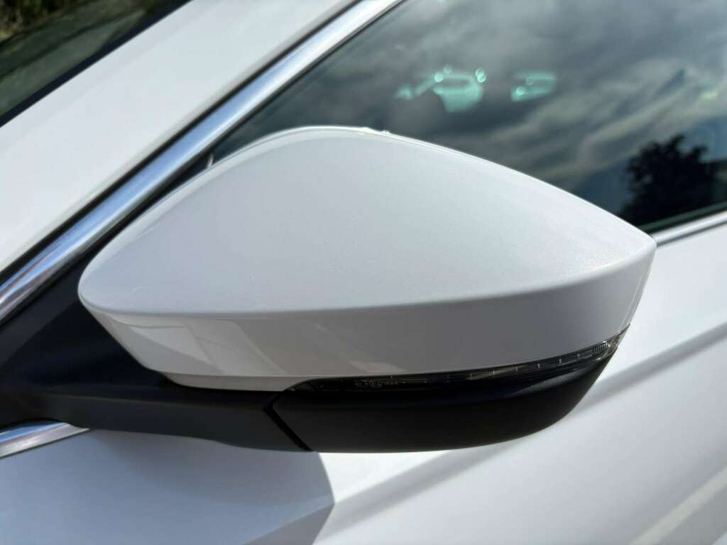 Skoda Karoq 1.0 Tsi 110 Se L White #29