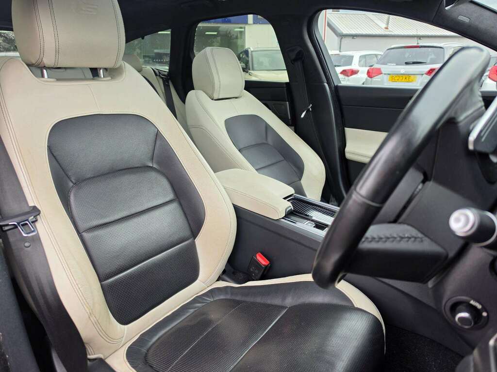 Jaguar XF 3.0D V6 S Silver #2