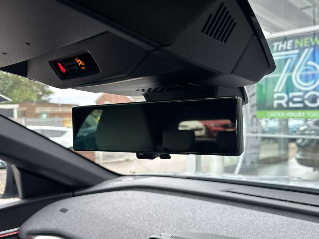 Renault Megane E-Tech E-tech #30