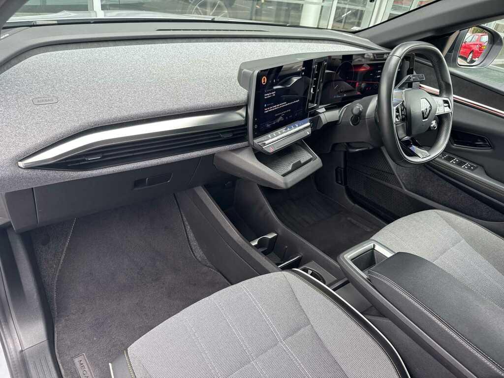 Renault Megane E-Tech E-tech #8