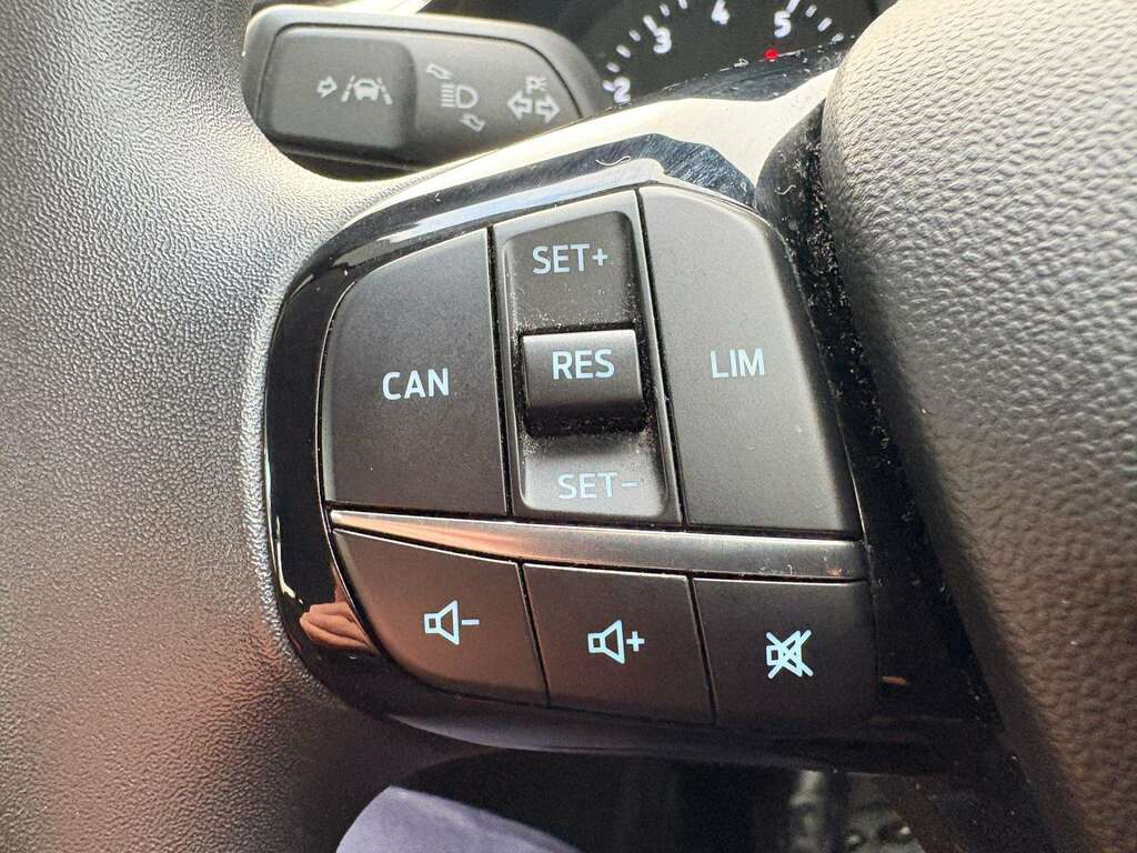 Ford Fiesta Fiesta Active X T Silver #25