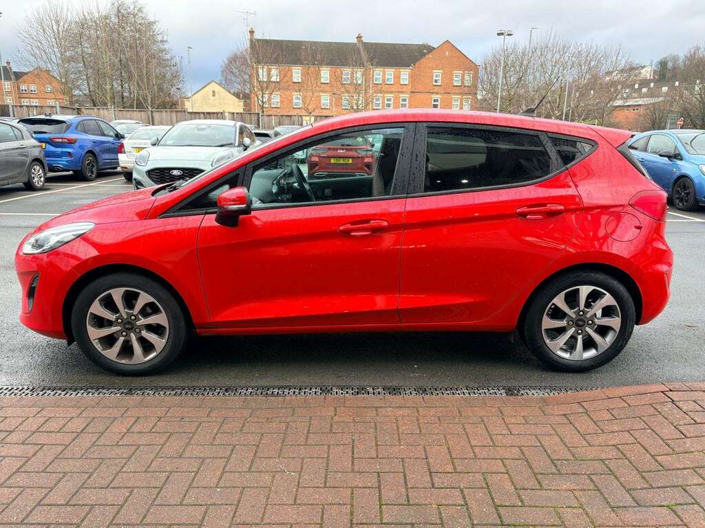 Ford Fiesta 1.0 Ecoboost 95 Trend Red #4