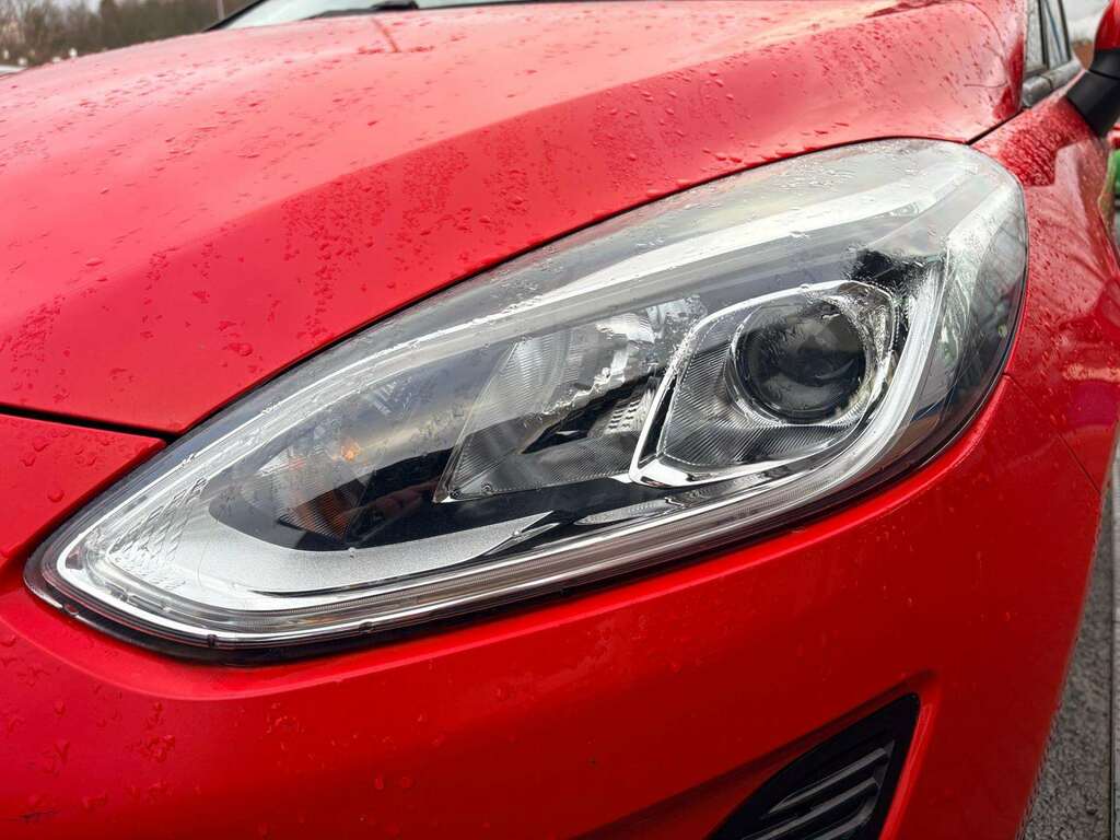 Ford Fiesta Fiesta Active X T Silver #33