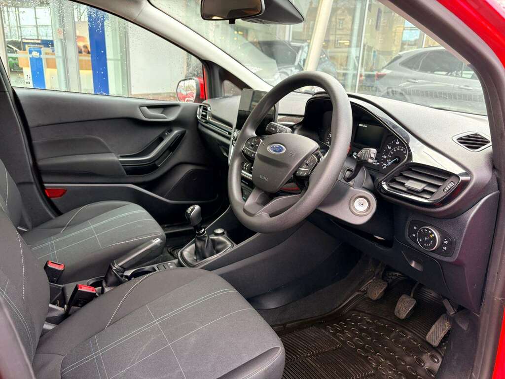 Ford Fiesta Fiesta Active X T Silver #17