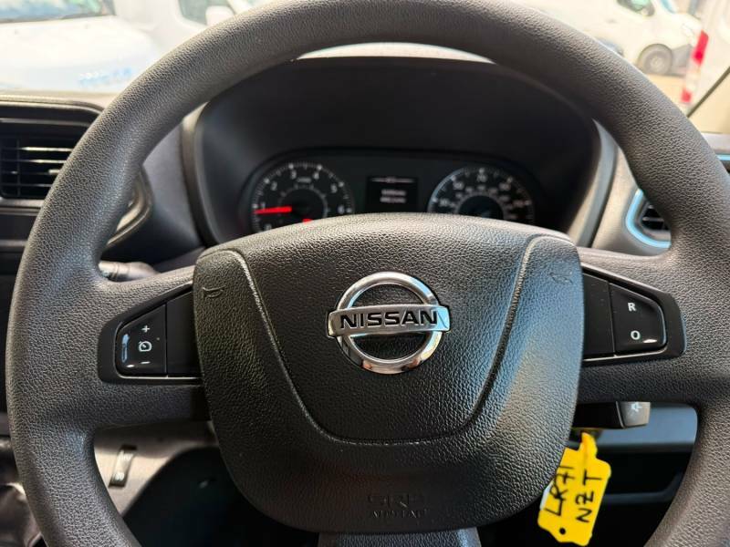 Nissan NV400 Dci 33 Tekna Panel White #14