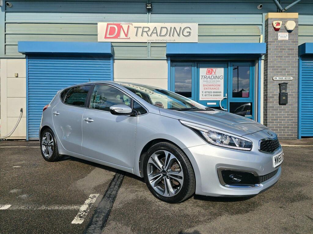 Kia Ceed Hatchback 1.6 Crdi 4 Euro 6 Ss 201666 Silver