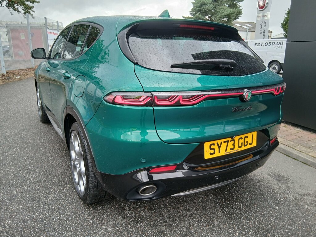 Alfa Romeo Tonale 1.3 Speciale Plug-in Hybrid Q4 Awd Green #6