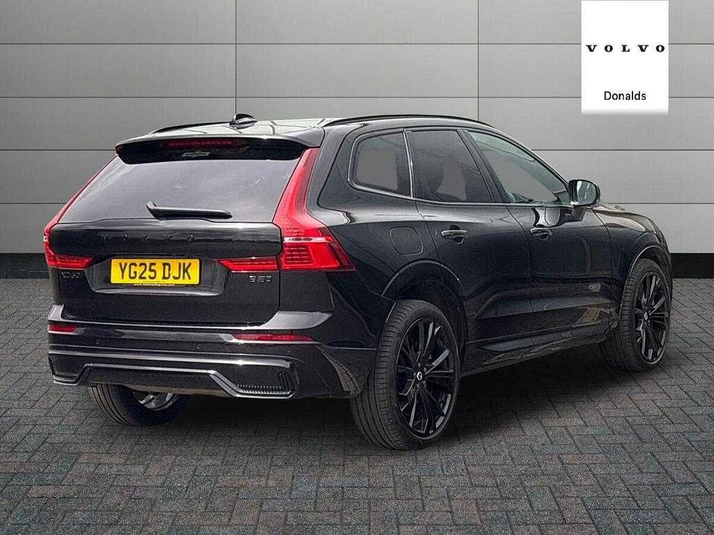 Volvo XC60 2.0 B5 Mhev Plus Black Edition Suv Hybr YG25DJK Black #3