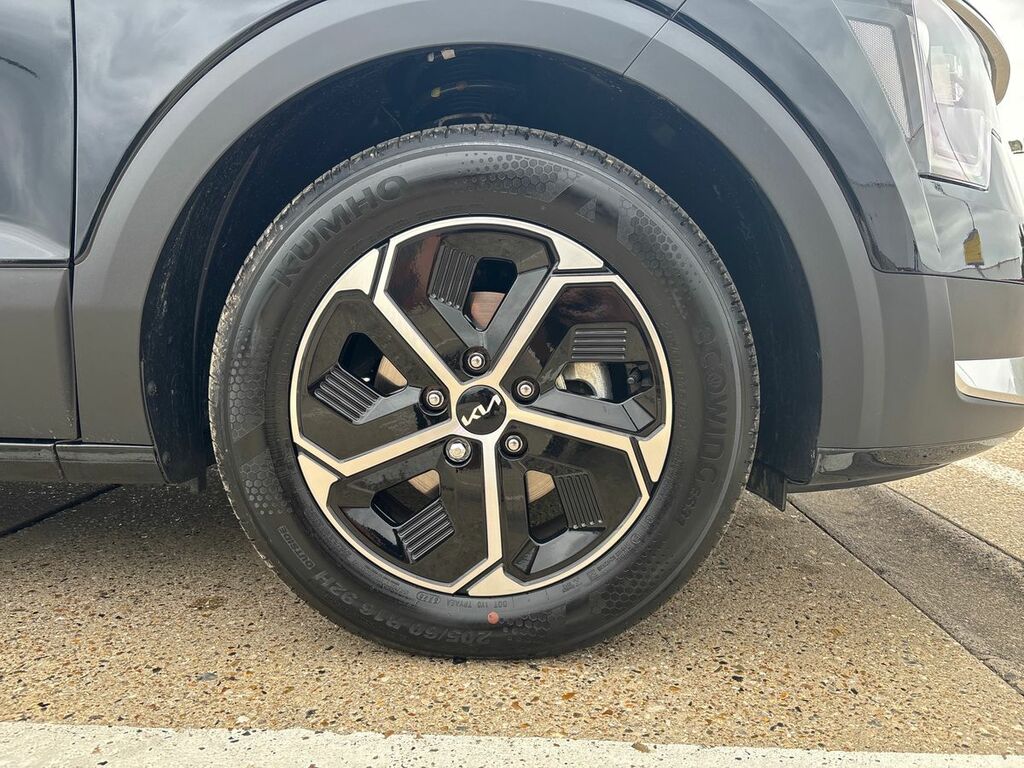 Kia Niro Evolve Red #9
