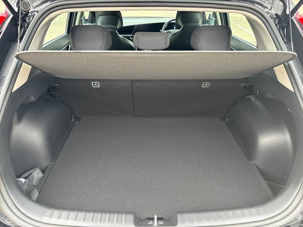 Kia Niro Evolve Red #18