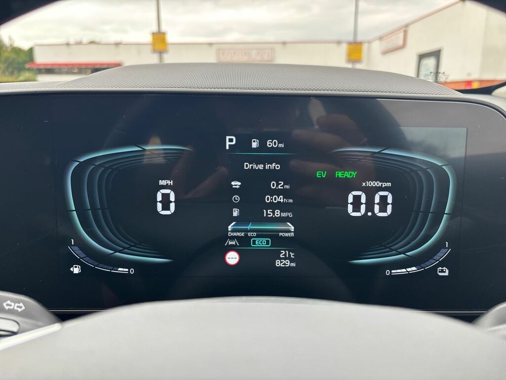 Kia Niro Evolve Red #14