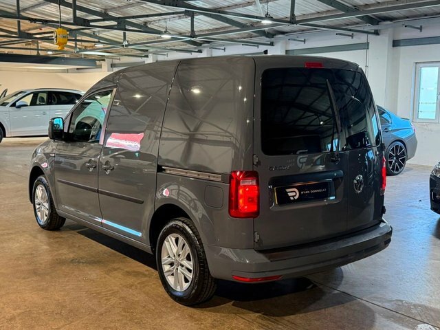 Volkswagen Caddy 2019 2.0 Tdi C20 Bluemotion Tech Highline Panel Va WG19NXR Blue #3