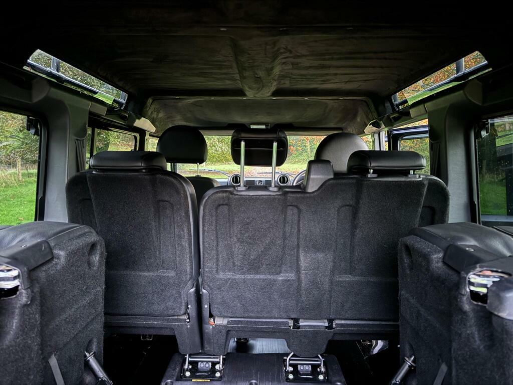 Land Rover Defender 110 Defender 110 Td Double Cab Green #28