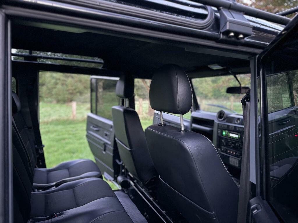 Land Rover Defender 110 Defender 110 Td Double Cab Green #18