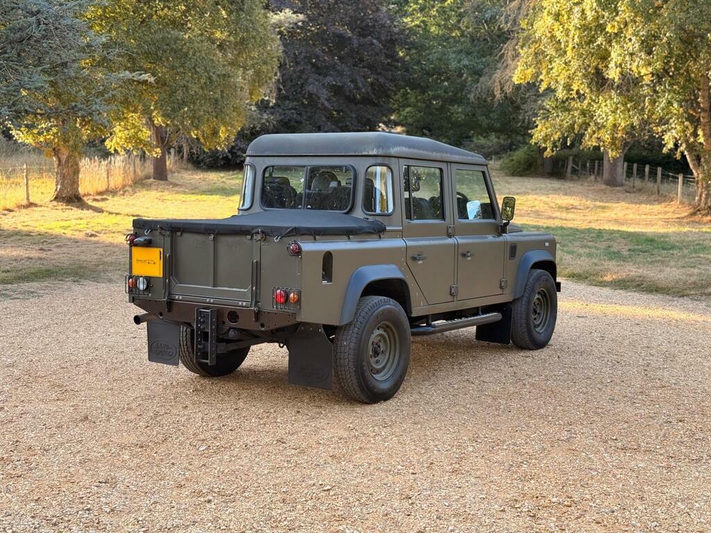 Land Rover Defender 110 County Dcb #65