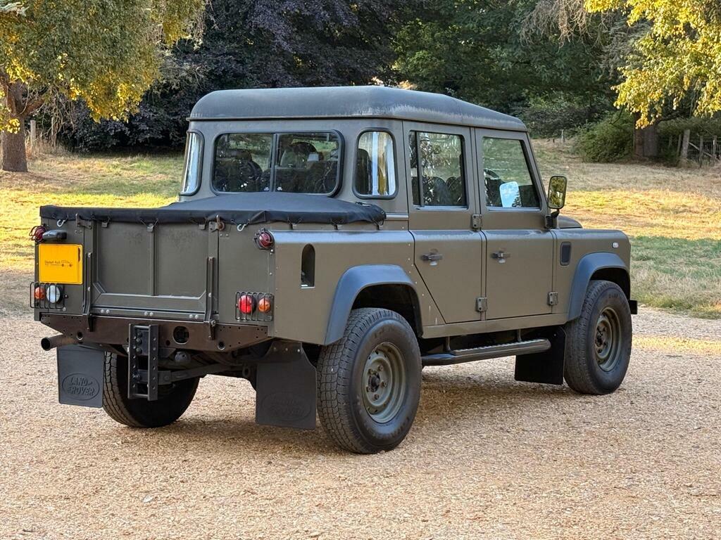 Land Rover Defender 110 County Dcb #66