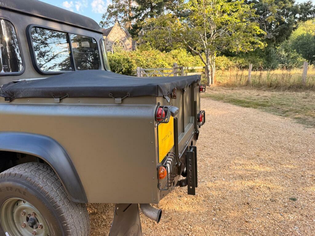 Land Rover Defender 110 County Dcb #49