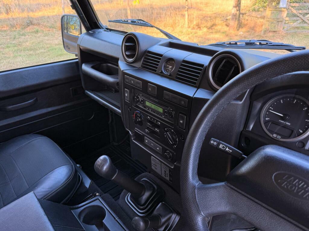 Land Rover Defender 110 County Dcb #15