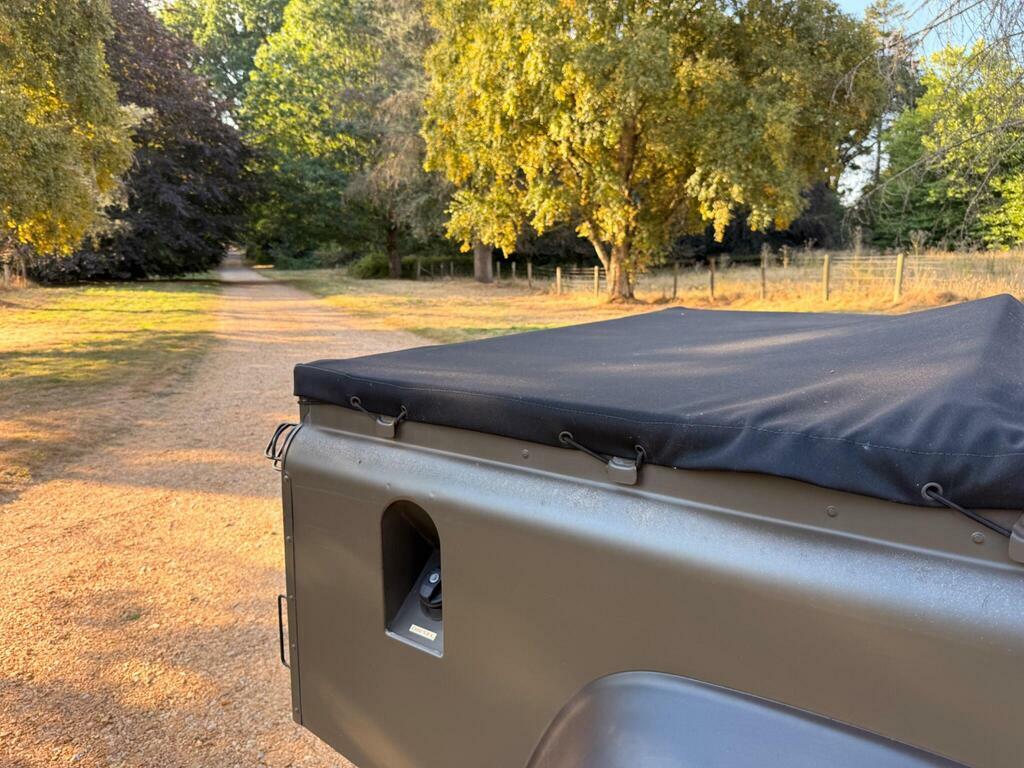 Land Rover Defender 110 County Dcb #48