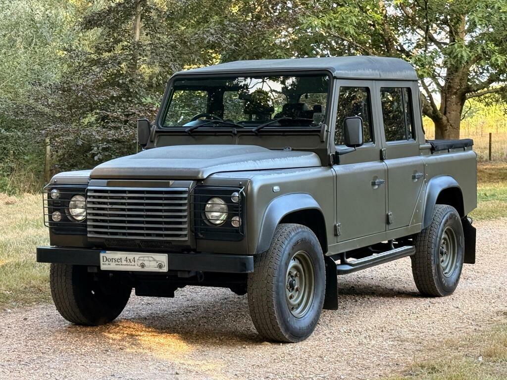 Land Rover Defender 110 County Dcb #72