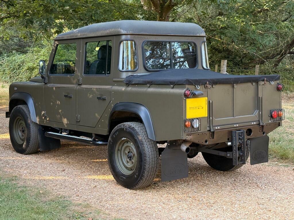 Land Rover Defender 110 County Dcb #69