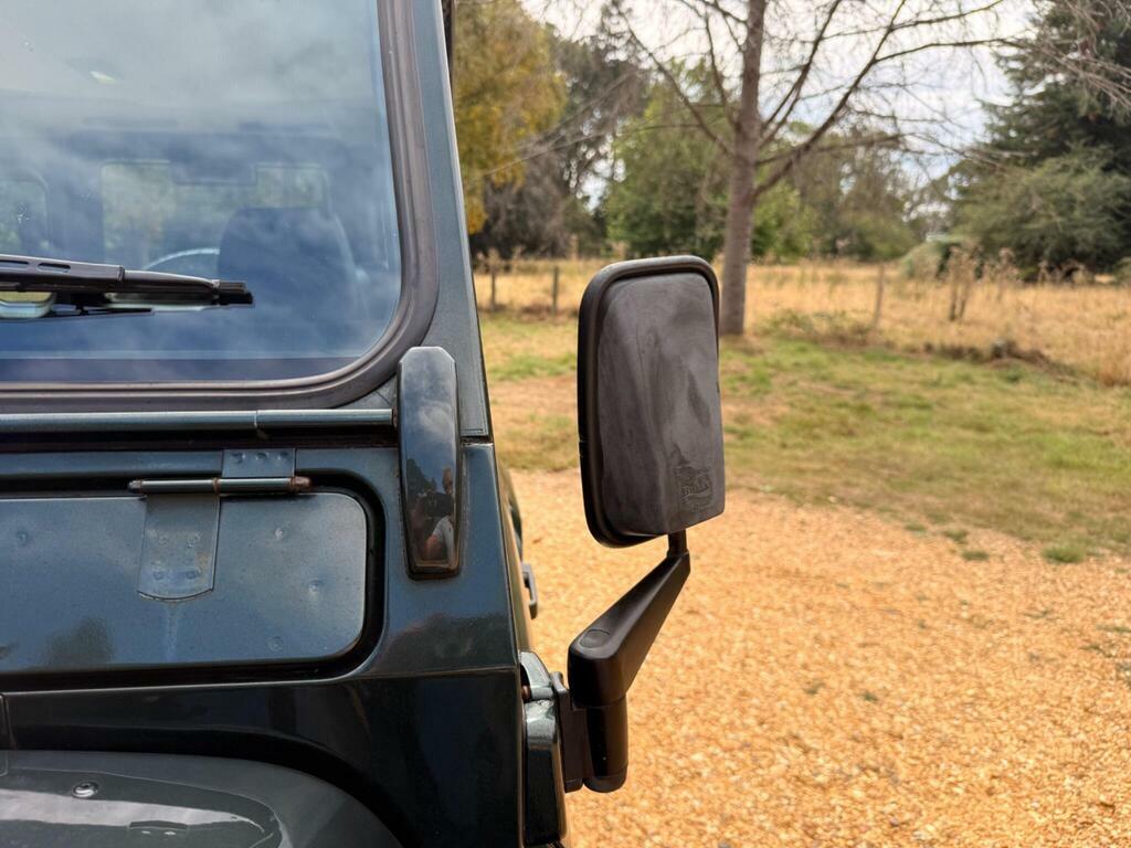 Land Rover Defender 90 Green #57