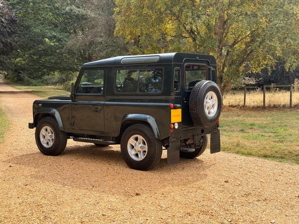 Land Rover Defender 90 Green #76