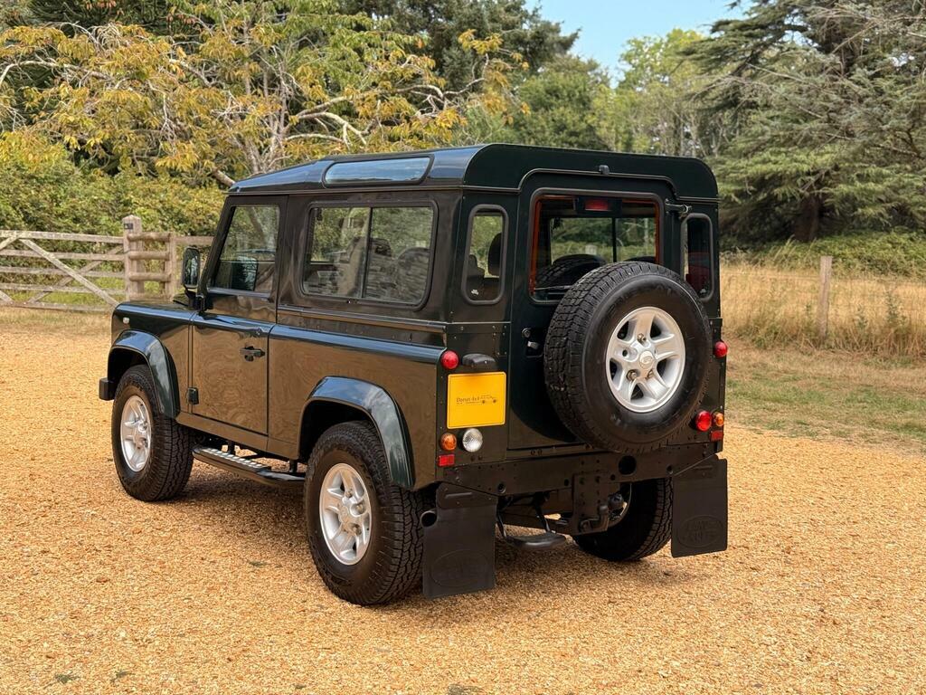 Land Rover Defender 90 Green #12